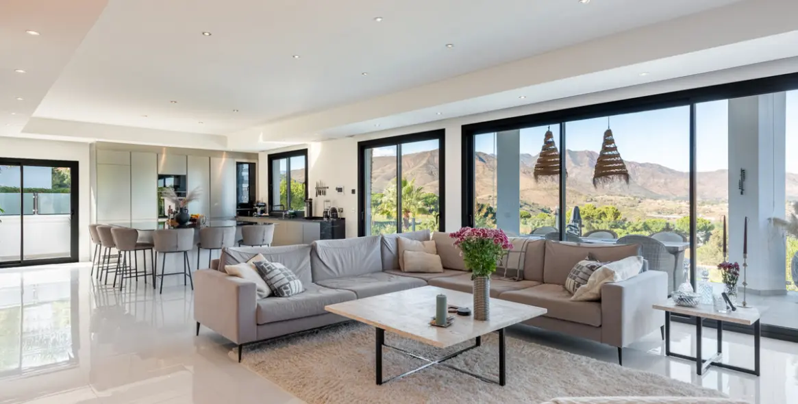 Продажа  отдельно стоящей виллы в La Cala Golf 3