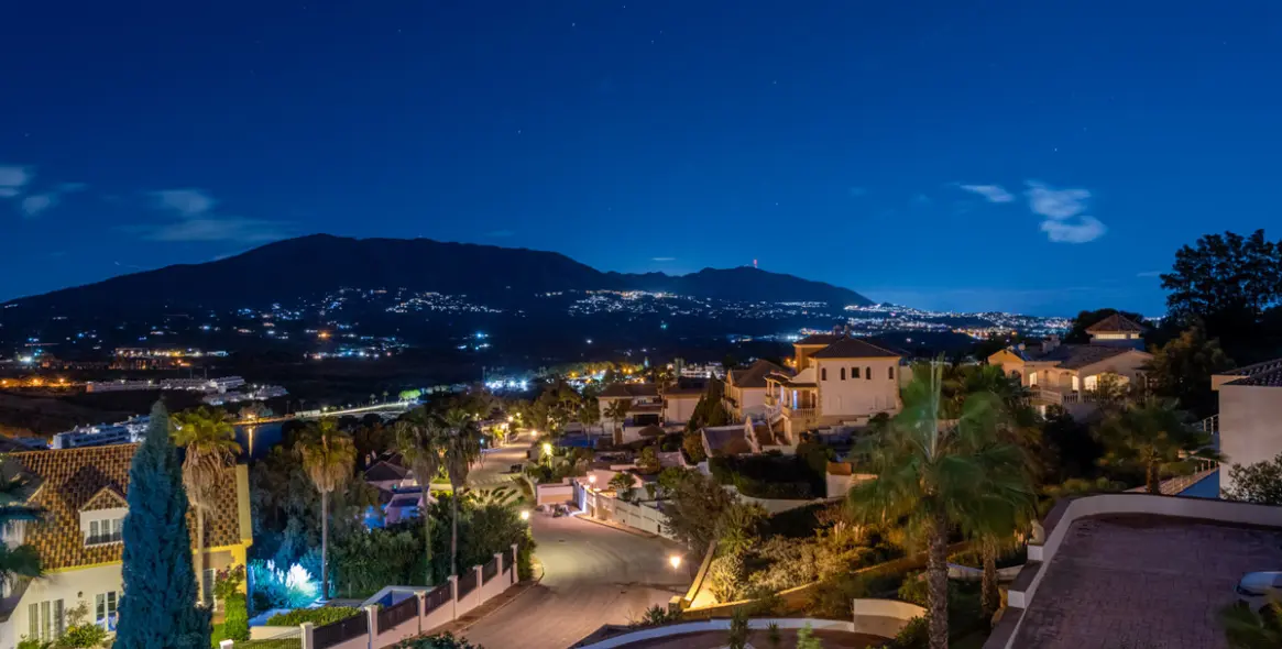 Продажа  отдельно стоящей виллы в La Cala Golf 90