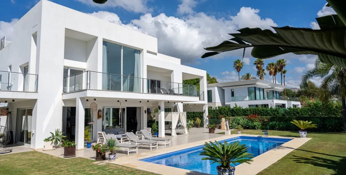 Sale of detached villa in Benahavís (district La Quinta) 5
