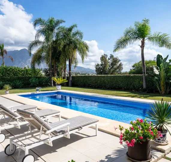 Detached villa R5186644