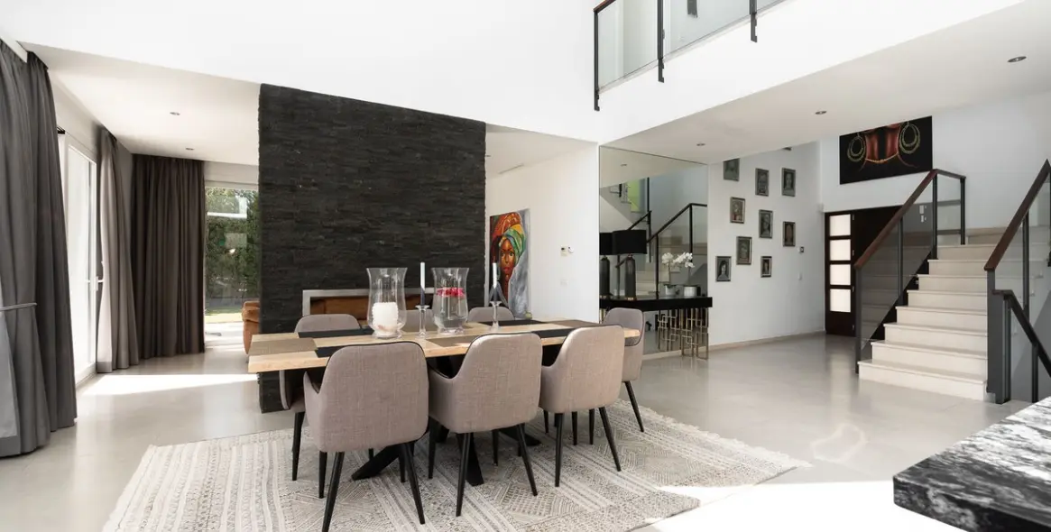 Sale of detached villa in La Quinta 14