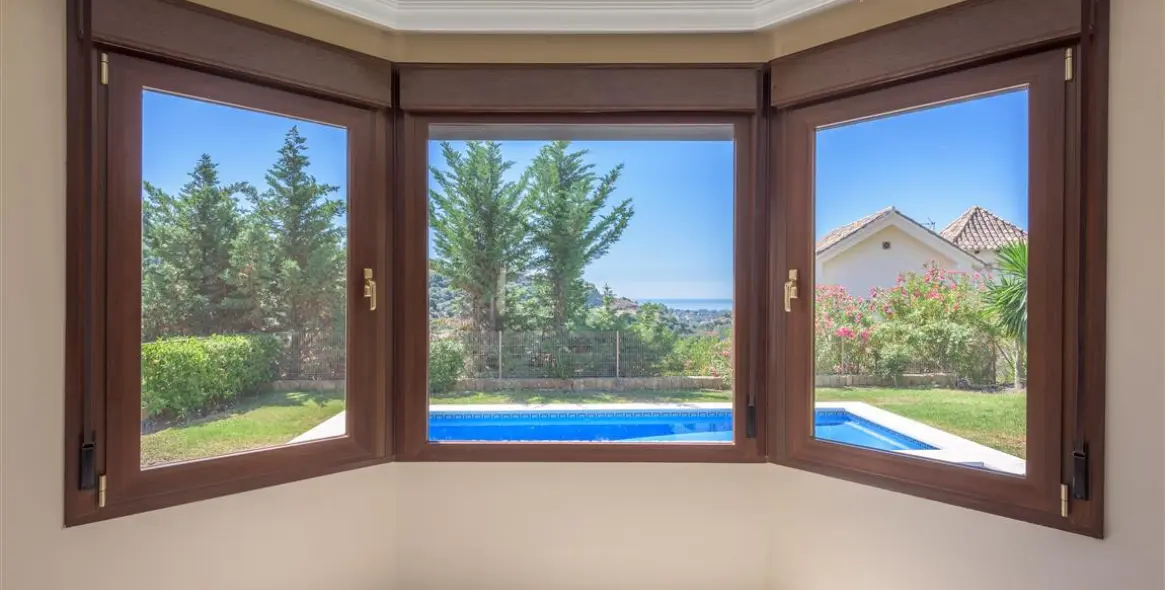 Sale of detached villa in Benahavís (district Los Arqueros) 2