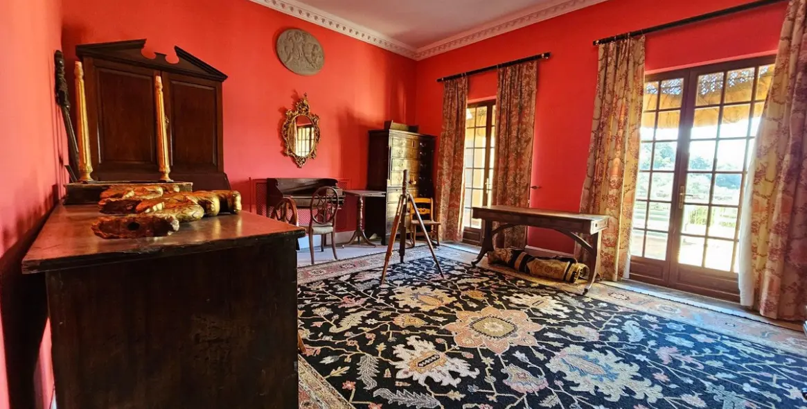 Продажа  отдельно стоящей виллы в Ronda 21