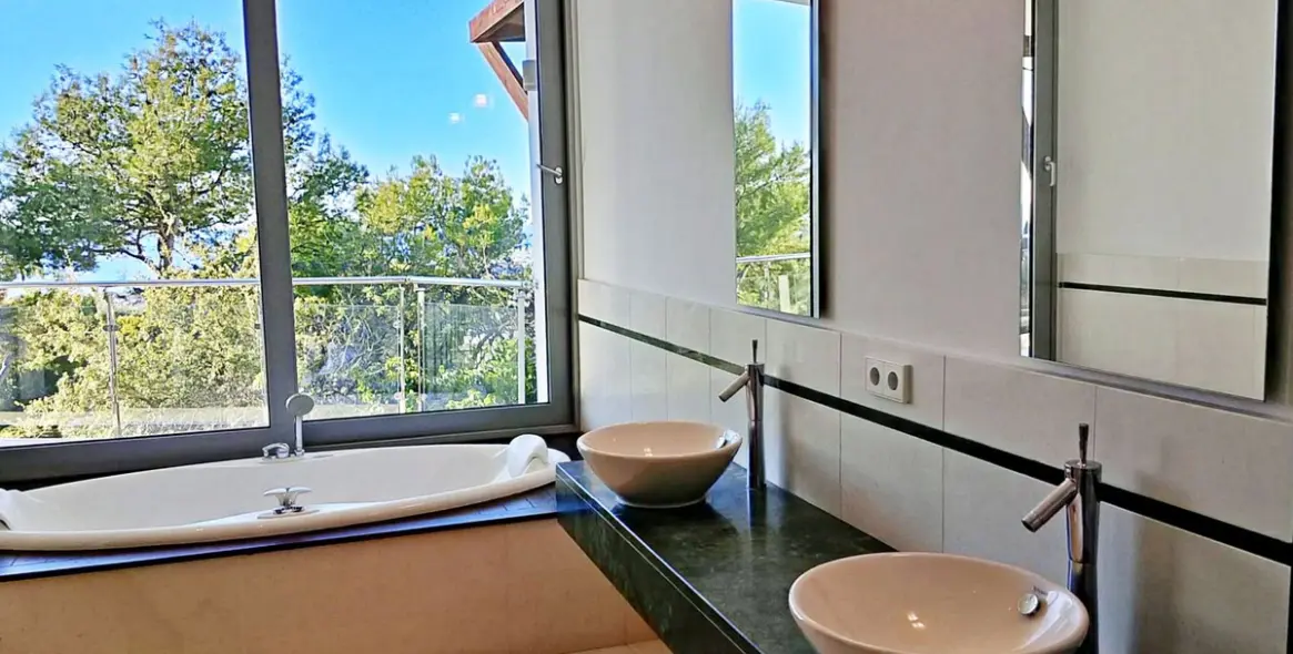 Sale of semi-detached house in Sierra Blanca 23