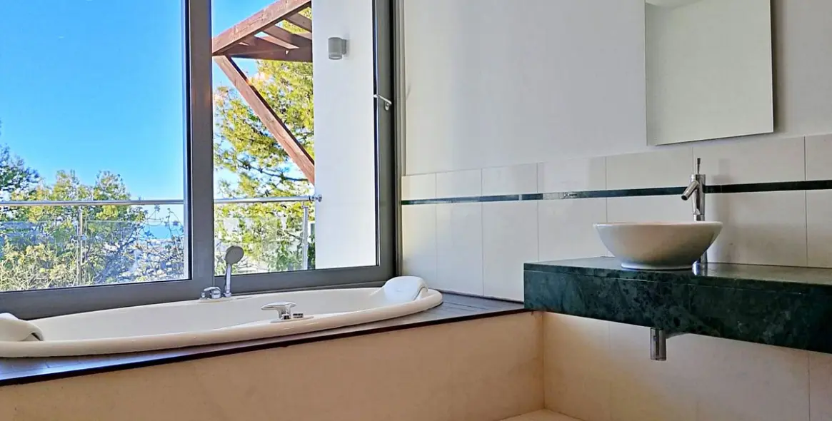 Sale of semi-detached house in Sierra Blanca 24