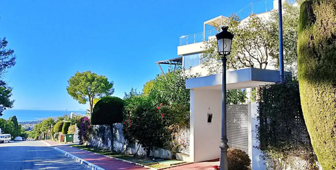 Sale of semi-detached house in Sierra Blanca 35