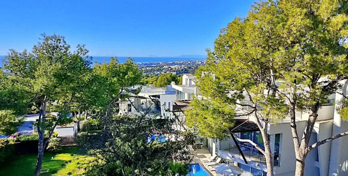 Sale of semi-detached house in Sierra Blanca 37