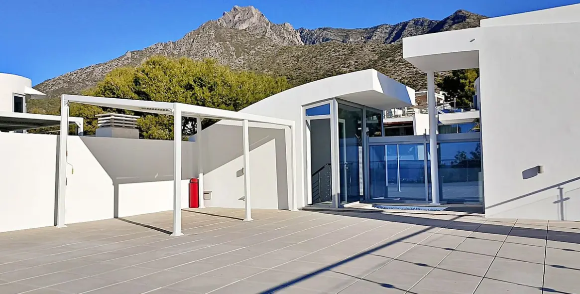 Sale of semi-detached house in Sierra Blanca 48