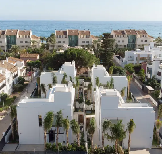 Detached villa R4892461