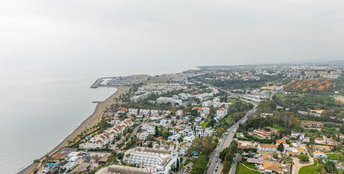 Sale of detached villa in Marbella (district The Golden Mile) 5