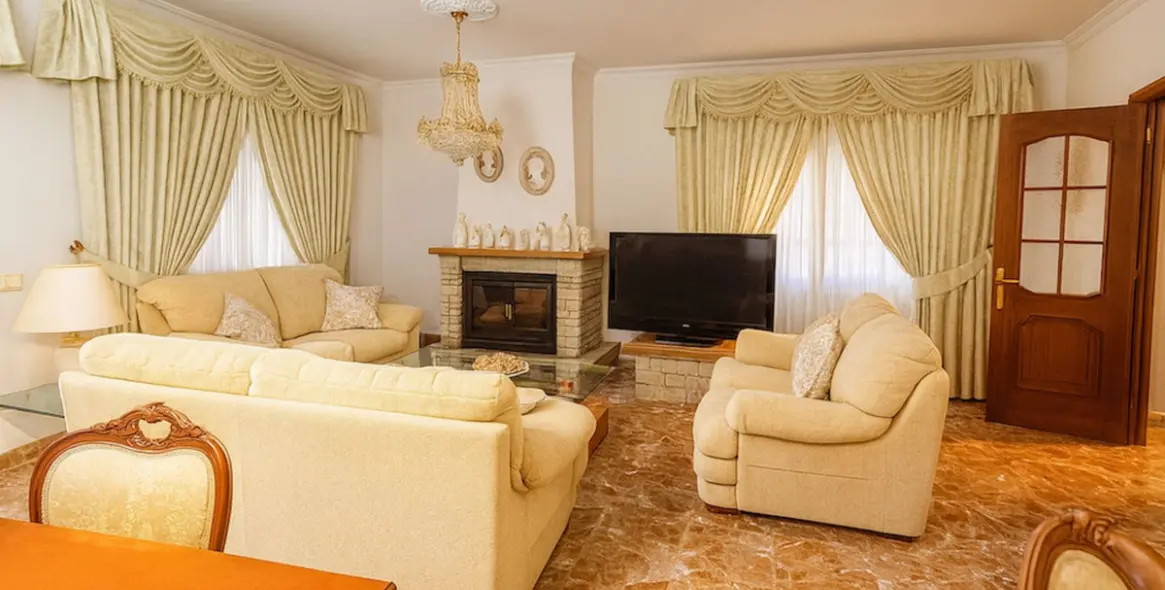 Sale of detached villa in Torremolinos 25