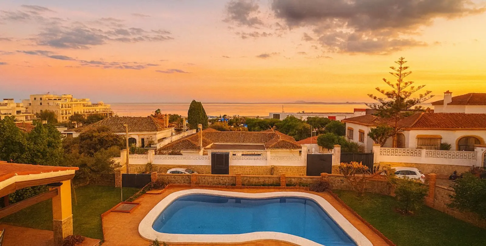 Sale of detached villa in Torremolinos 1