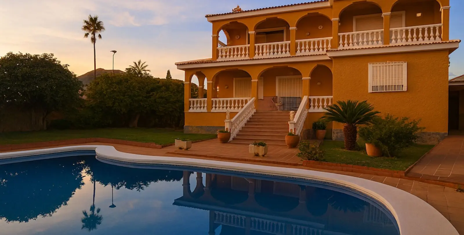 Sale of detached villa in Torremolinos 38