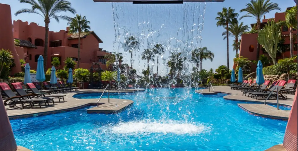 Sale of penthouse in Estepona (district New Golden Mile) 6