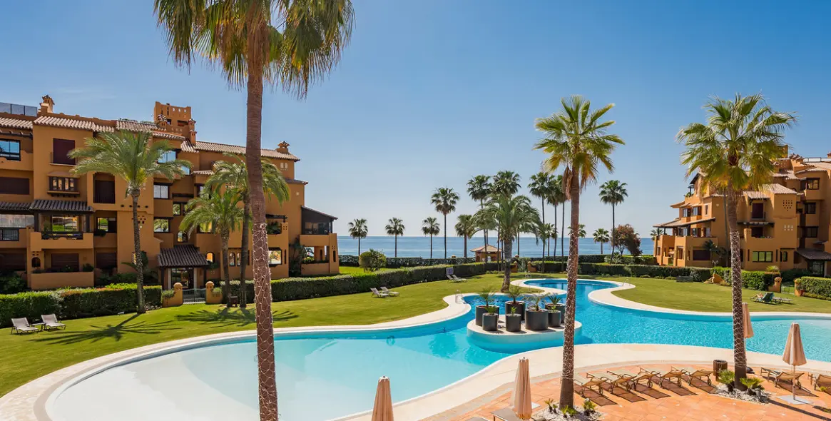 Sale of ground floor apartment in Estepona (district Estepona) 4