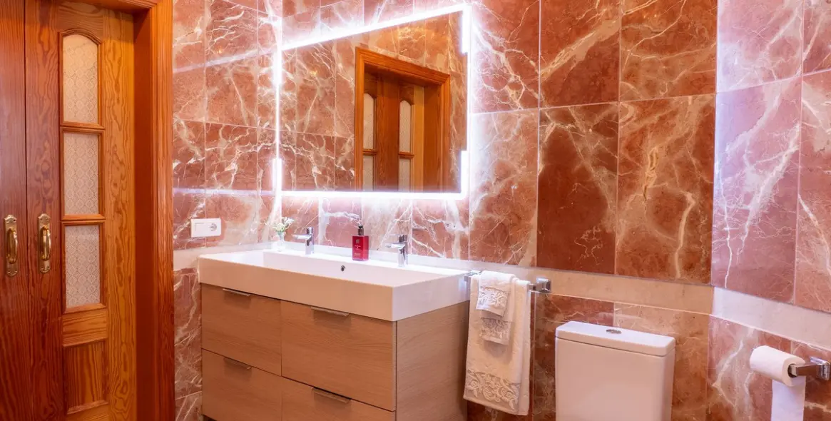 Sale of detached villa in New Golden Mile 42