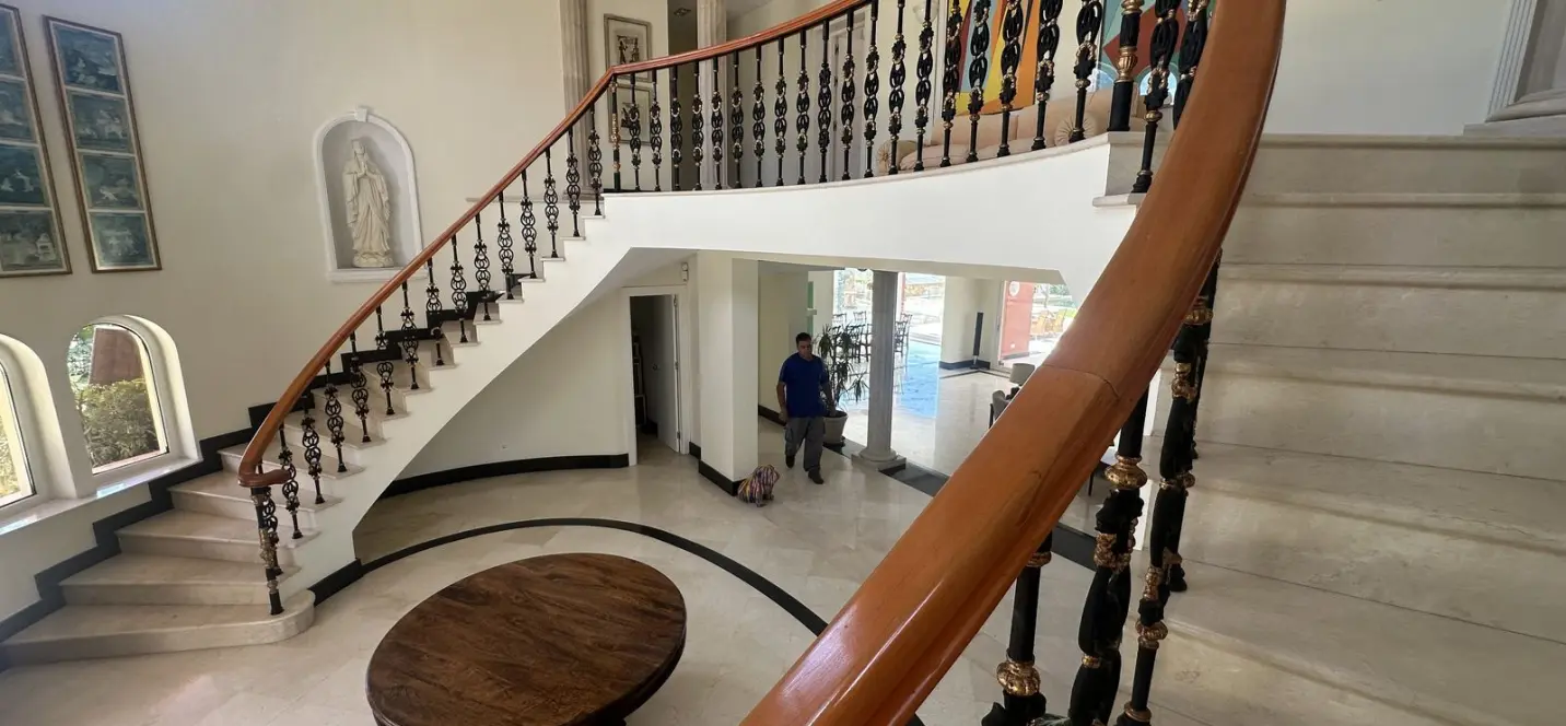 Venta de villa independiente en El Paraiso 1