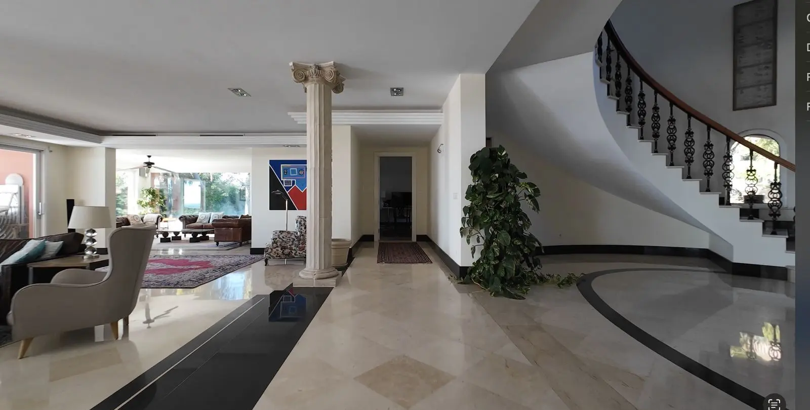 Venta de villa independiente en El Paraiso 11