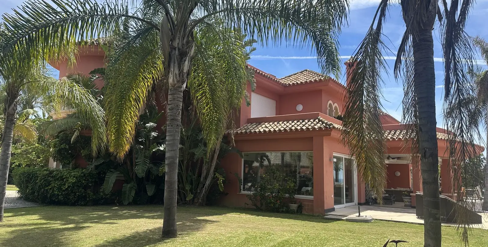 Venta de villa independiente en El Paraiso 32