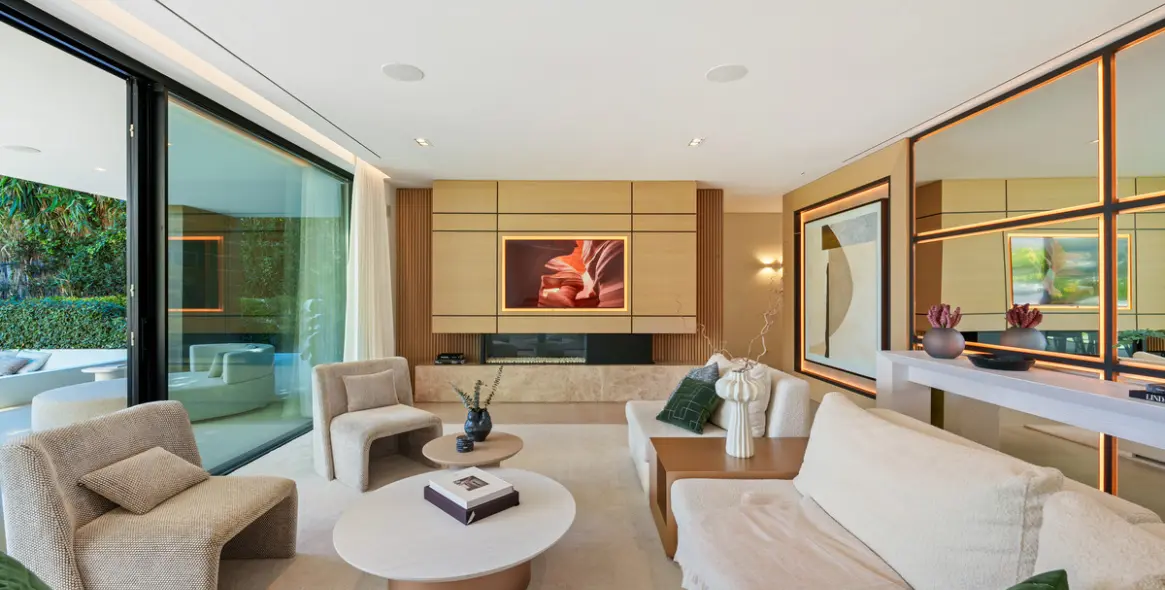 Sale of detached villa in Nueva Andalucía (district Nueva Andalucía) 2