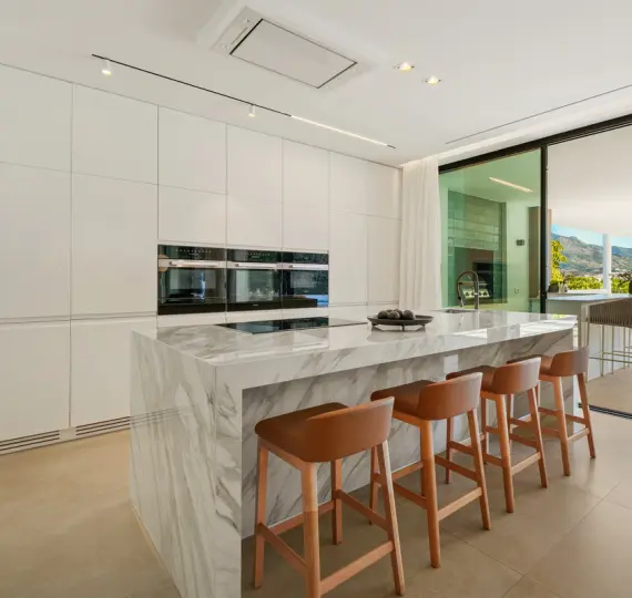 Detached villa R5235283