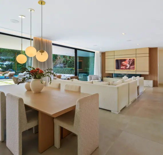 Detached villa R5235283