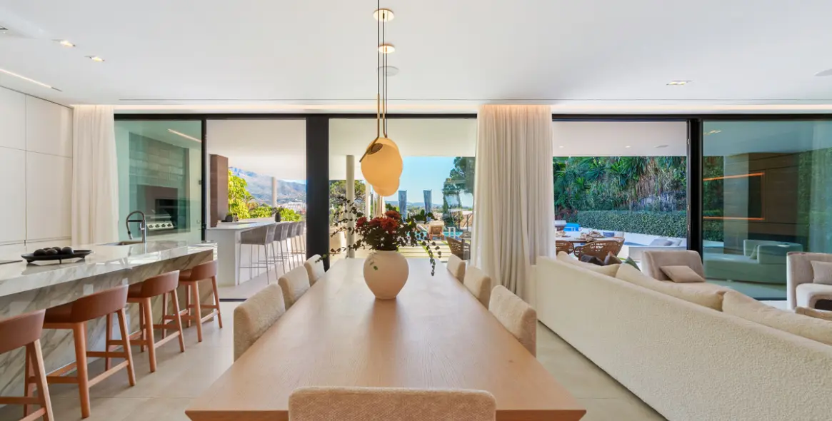 Sale of detached villa in Nueva Andalucía (district Nueva Andalucía) 7