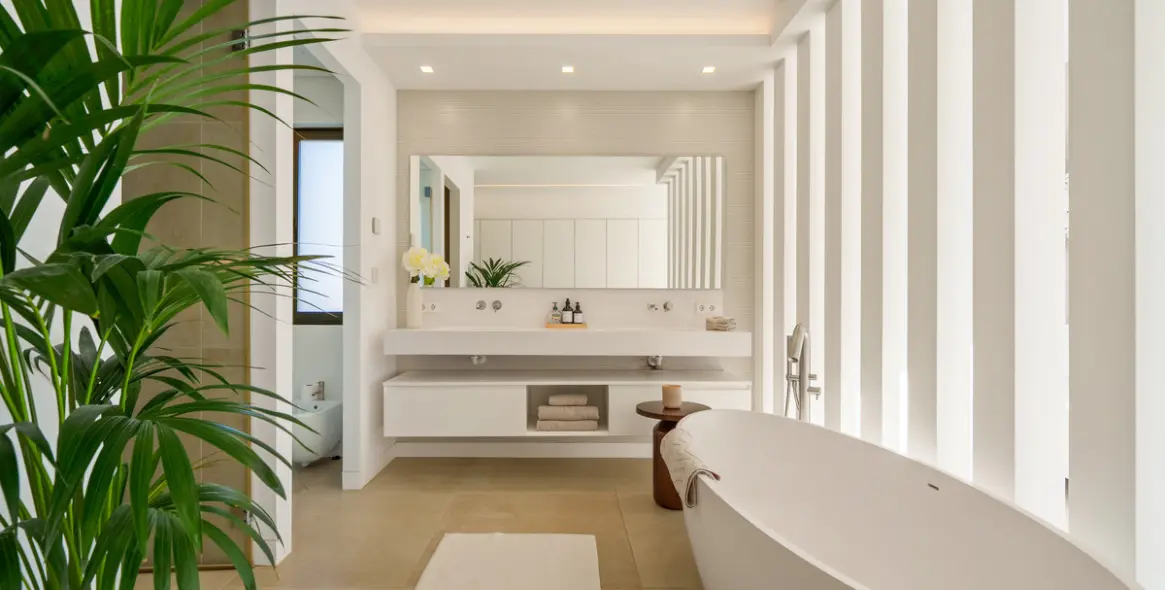 Sale of detached villa in Nueva Andalucía 18