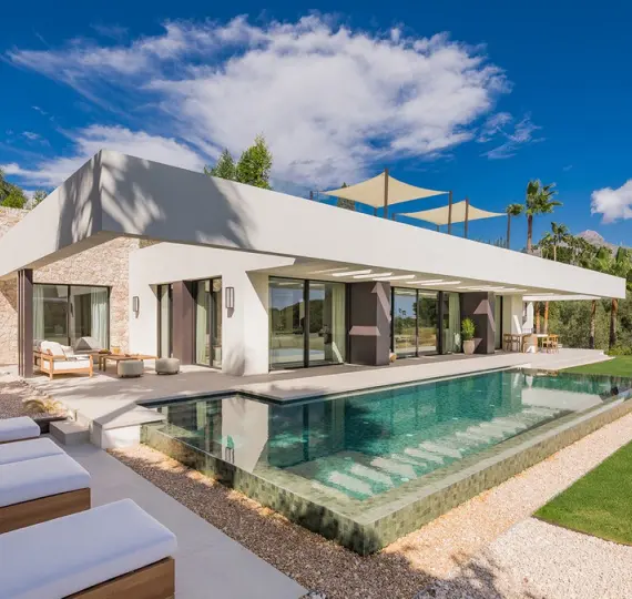 Detached villa R5235796