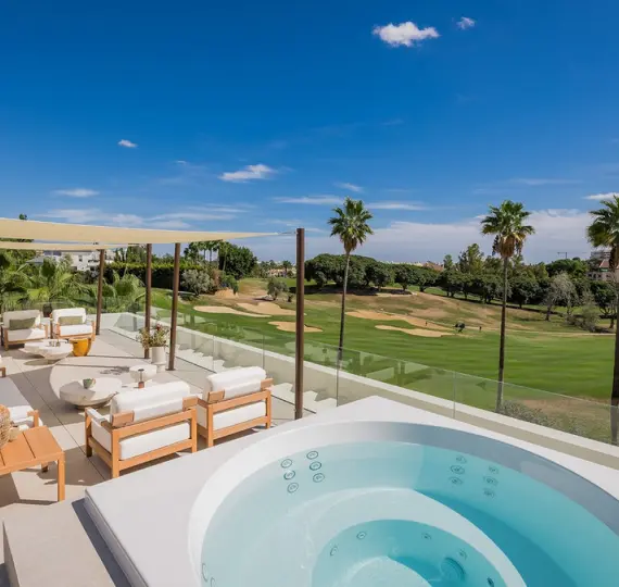 Detached villa R5235796