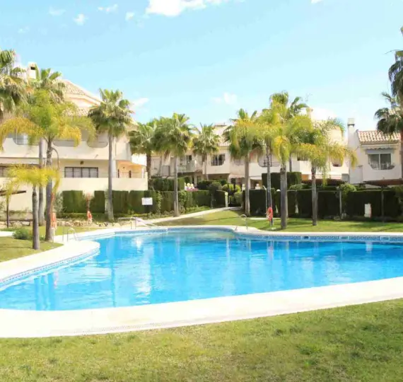Long-term rent of townhouse in El Rosario