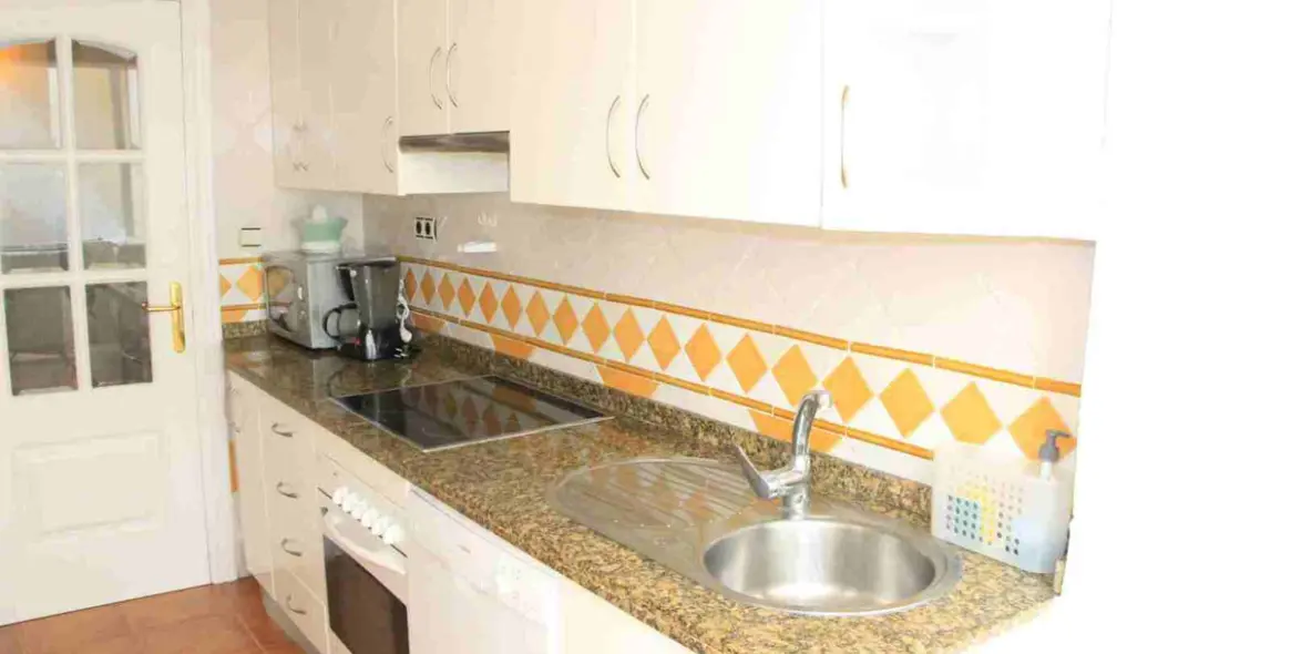 Long-term rent of townhouse in El Rosario 22