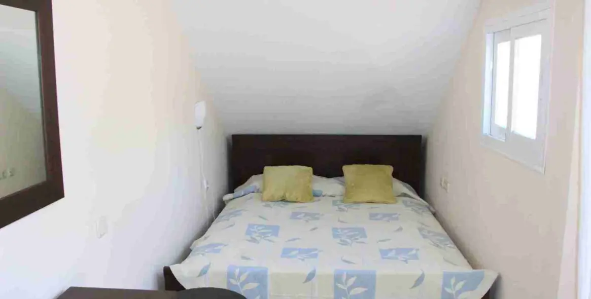 Short-term rent of townhouse in El Rosario 7