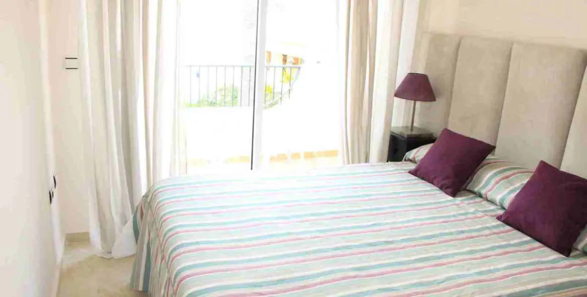 Short-term rent of townhouse in El Rosario 8