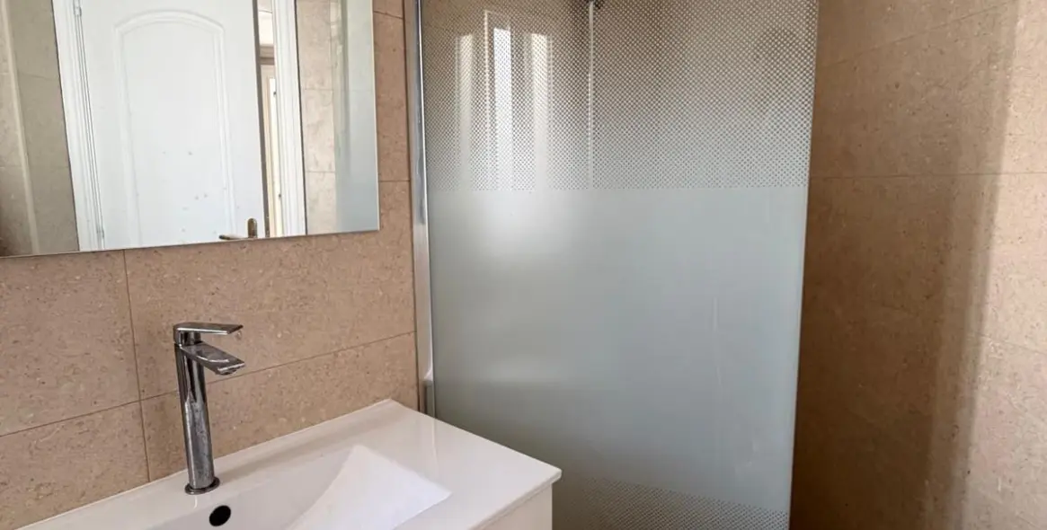 Short-term rent of townhouse in El Rosario 15