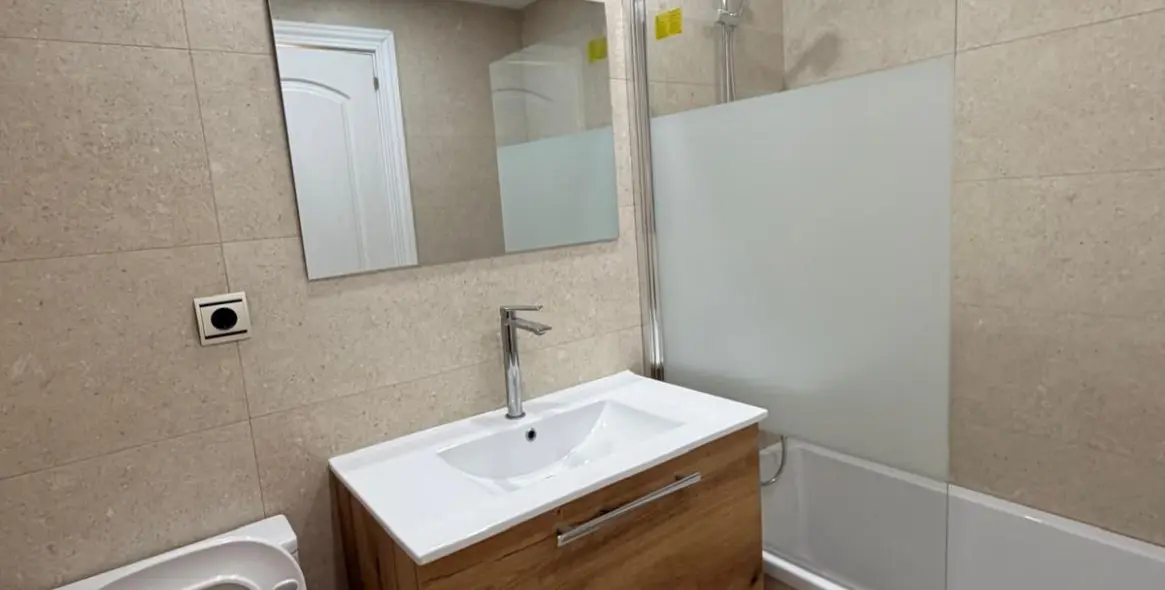 Short-term rent of townhouse in El Rosario 16