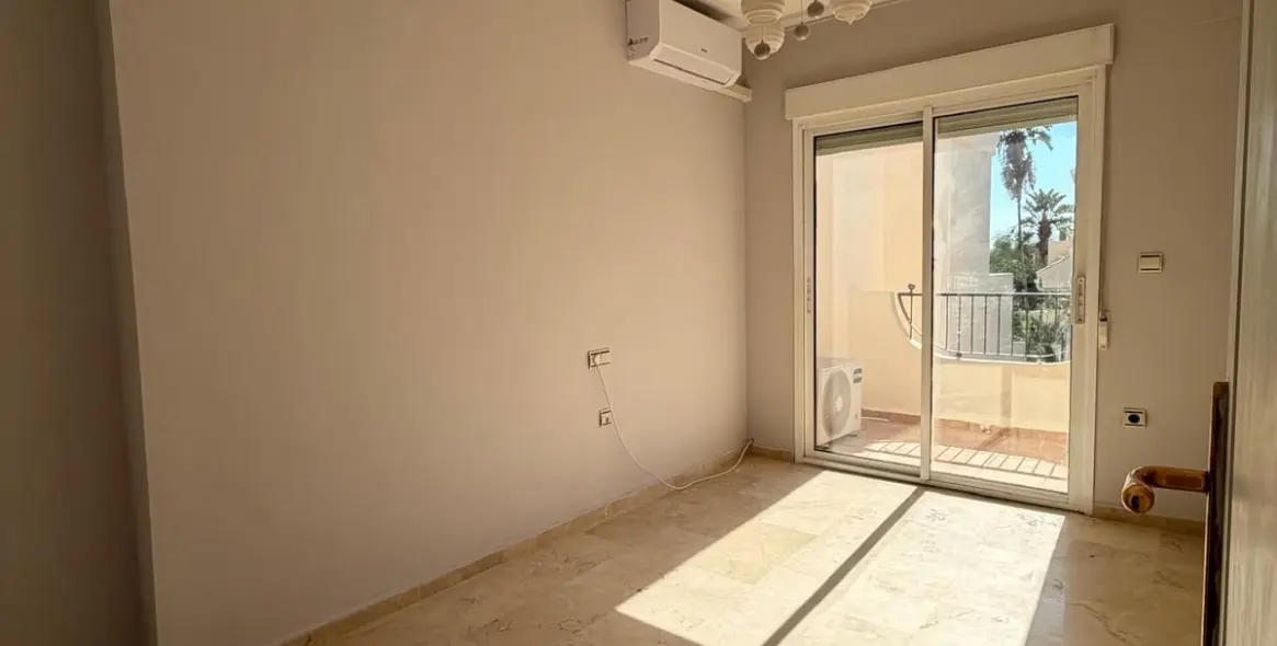 Short-term rent of townhouse in El Rosario 21
