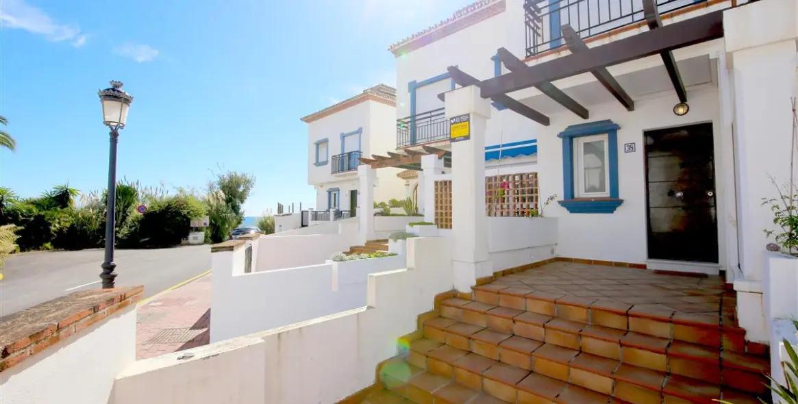 Краткосрочная аренда дома на две семьи в Estepona 21