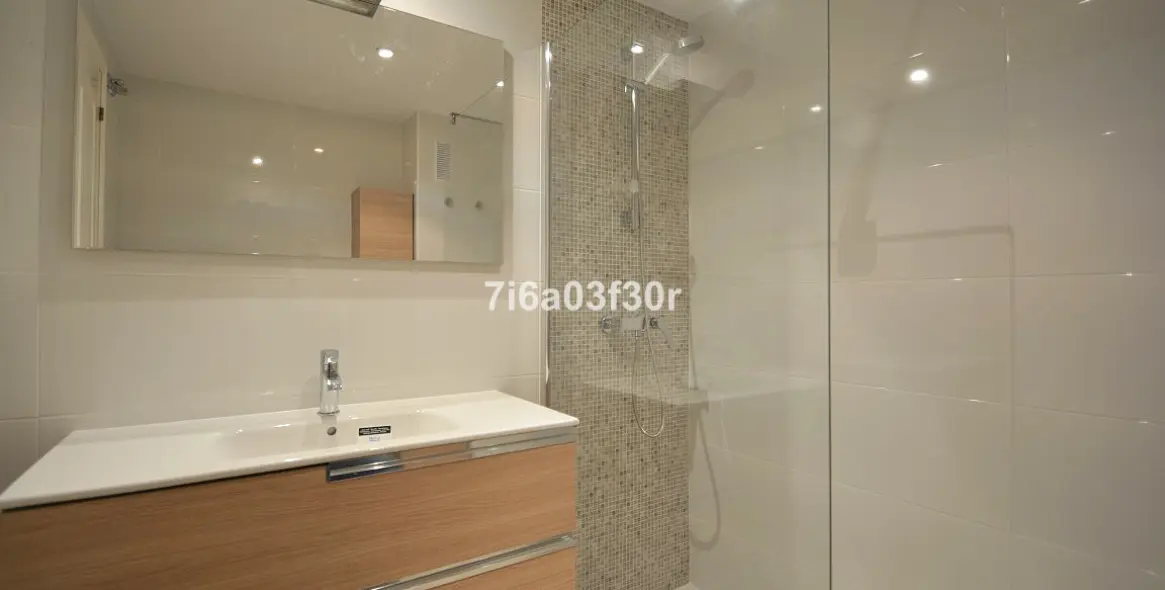 Short-term rent of middle floor apartment in San Pedro de Alcántara 13