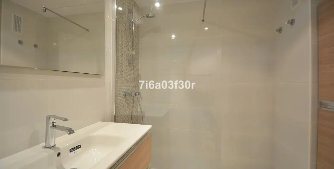 Short-term rent of middle floor apartment in San Pedro de Alcántara 14