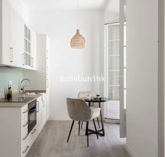 Ground floor apartment R5236900