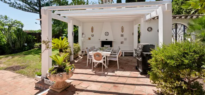 Long-term rent of detached villa in Nueva Andalucía 4