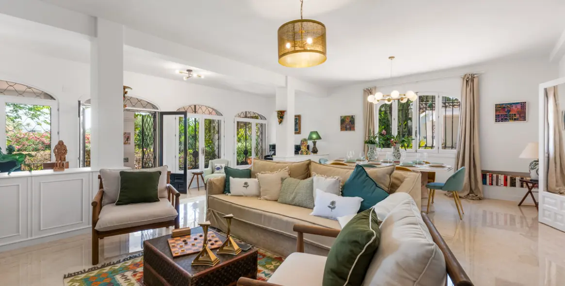 Long-term rent of detached villa in Nueva Andalucía 16