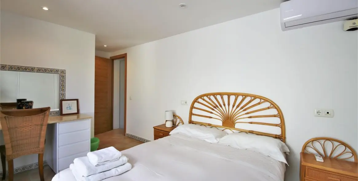 Short-term rent of detached villa in Estepona 10