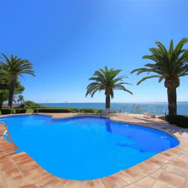 Краткосрочная аренда дома на две семьи в Estepona