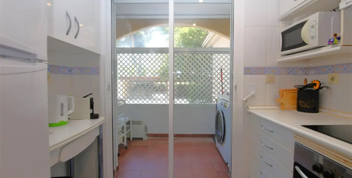Short-term rent of semi-detached house in Estepona 6