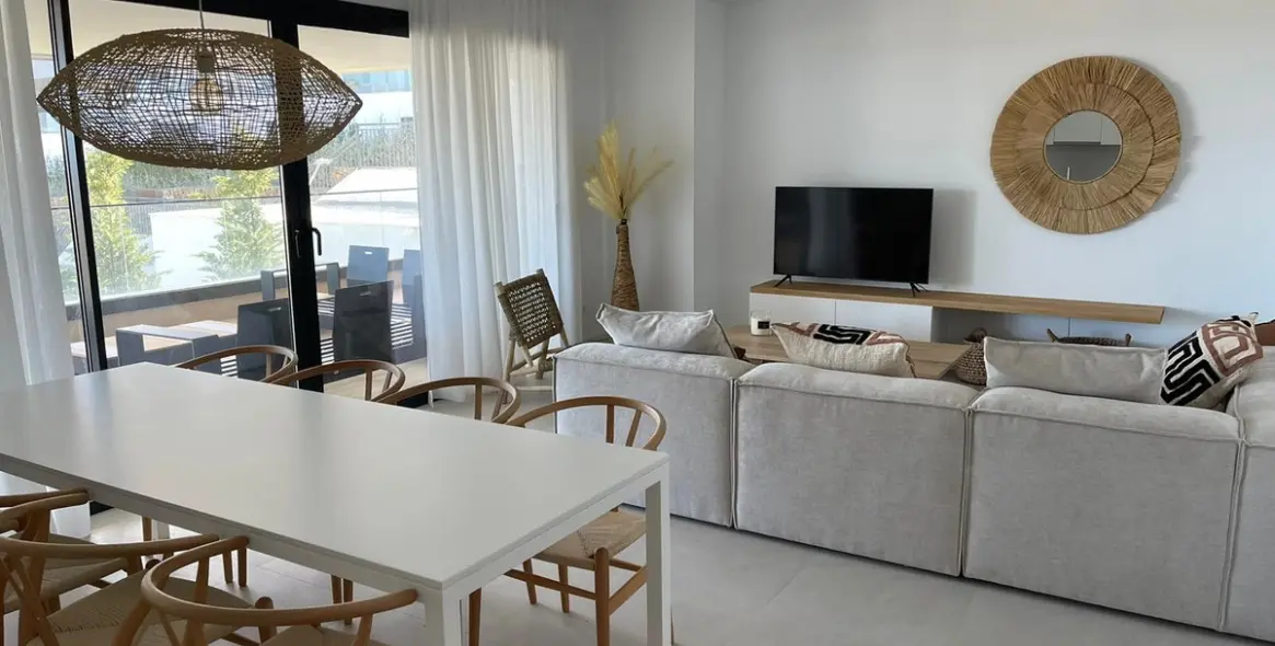 Short-term rent of ground floor apartment in Estepona 3