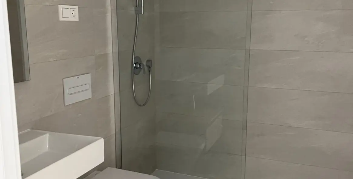 Short-term rent of ground floor apartment in Estepona 12