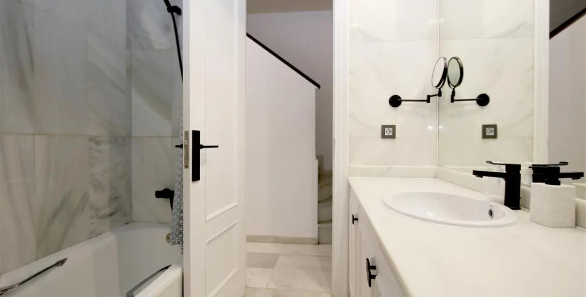 Краткосрочная аренда таунхауса в Estepona 12