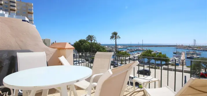 Alquiler a corto plazo de adosado en Estepona 0